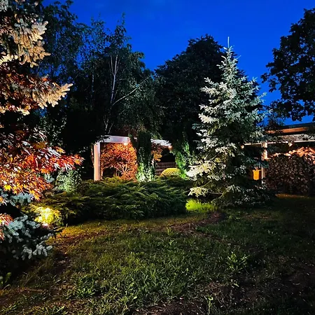 Evie'S Tree House Villa Dragomirna Exterior photo
